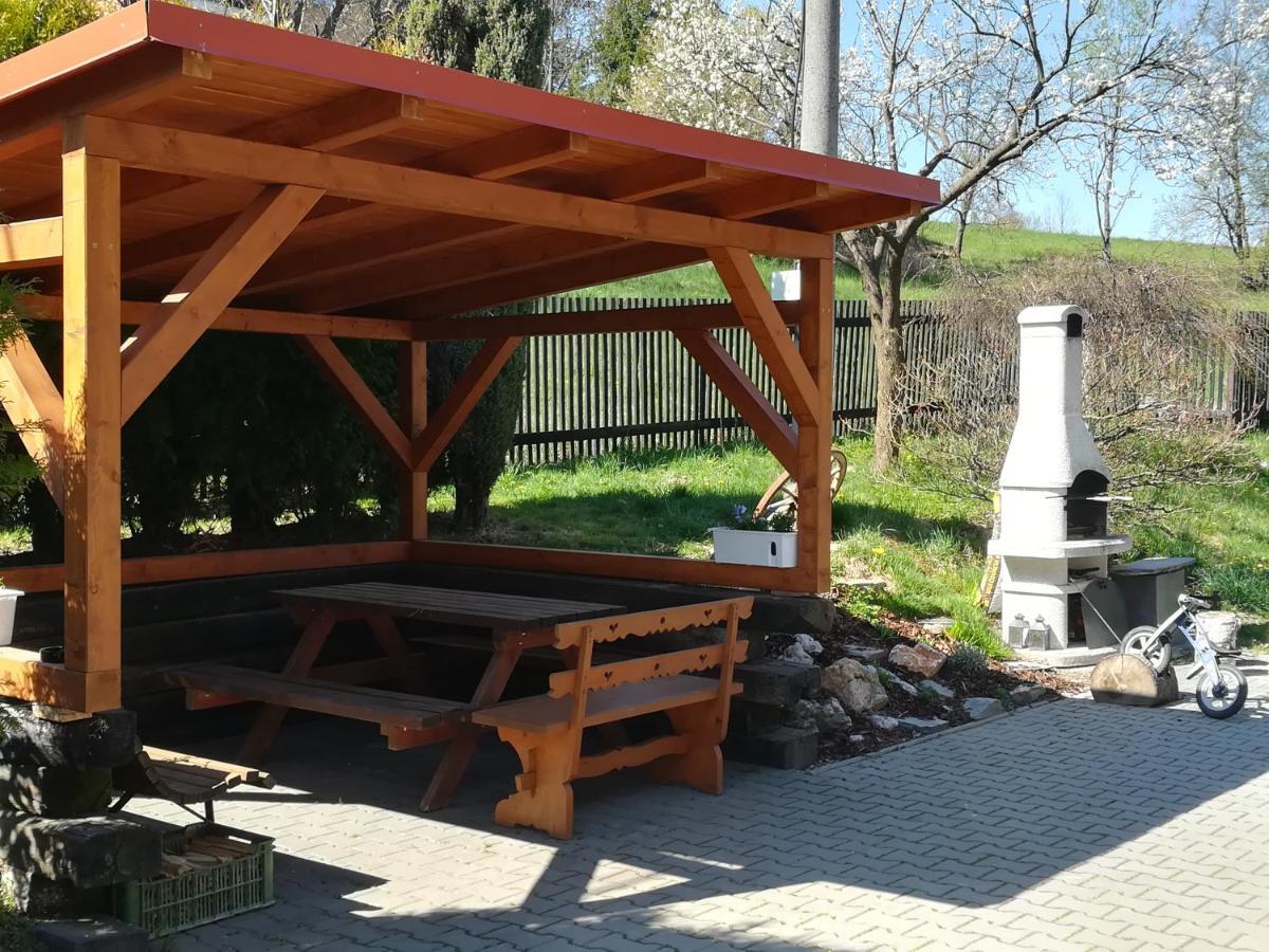 Chata Pod Lesem Rymarov Luaran gambar